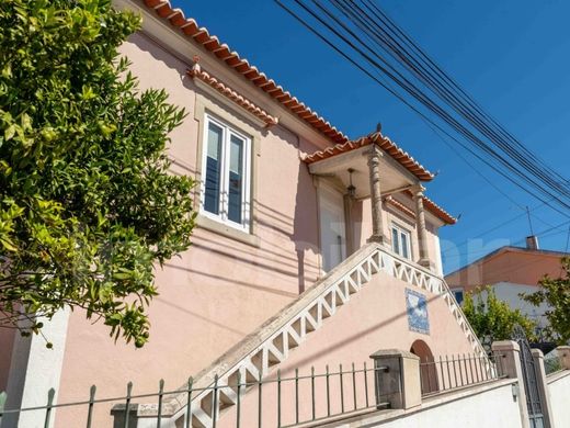 Detached House in Sintra, Lisbon