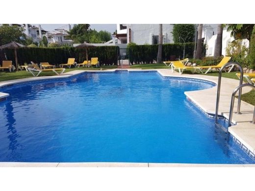 Villa multifamiliale à Marbella, Malaga