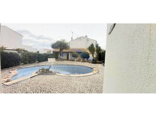 Castro Marim, Distrito de Faroのマルチファミリーヴィラ