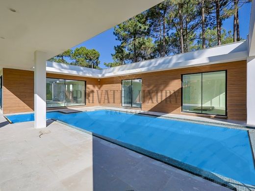 Luksusowy dom w Charneca de Caparica, Almada