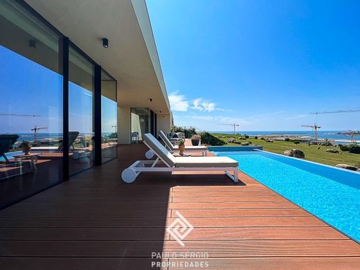 Luxe woning in Vila Nova de Gaia, Distrito do Porto