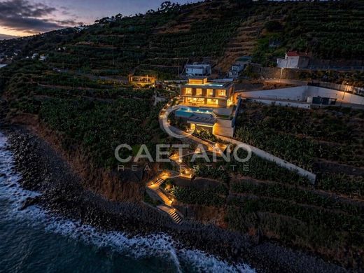 Luxury home in Calheta, Madeira