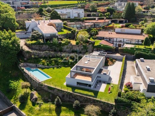 Casa de luxo - Guimarães, Braga