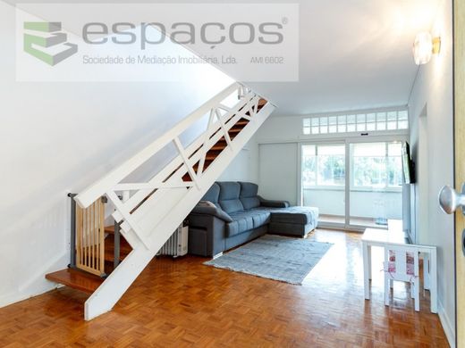 다세대 빌라 / Loures, Distrito de Lisboa