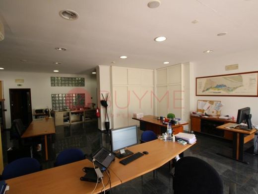 Biuro w Faro, Distrito de Faro