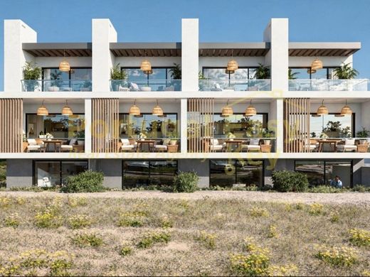 Mehrfamilienhaus in Vila do Bispo, Distrito de Faro