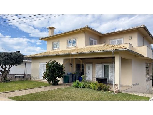 ‏בית חד-משפחתי ב  Santa Maria da Feira, Distrito de Aveiro