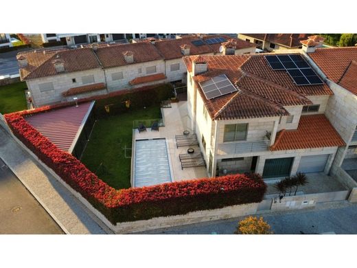 Элитный дом, Vila Nova de Famalicão, Distrito de Braga