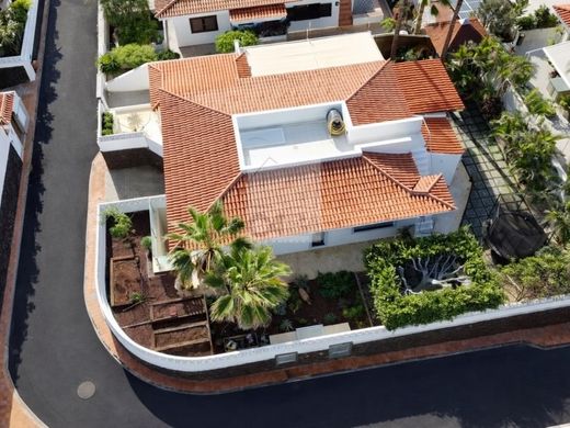 Villa in Arona, Provinz Santa Cruz de Tenerife