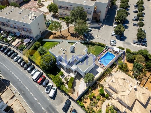 Vrijstaand huis in Albufeira, Distrito de Faro