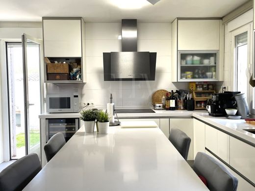 Villa Plurifamiliare a Madrid, Provincia de Madrid