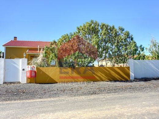 Luxury home in Bombarral, Distrito de Leiria