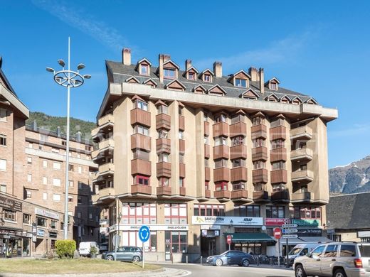 Piso / Apartamento en Viella Mitg Arán, Lérida