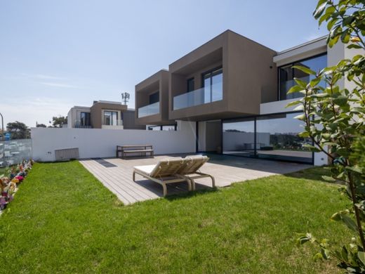 Luxury home in Cascais, Lisbon