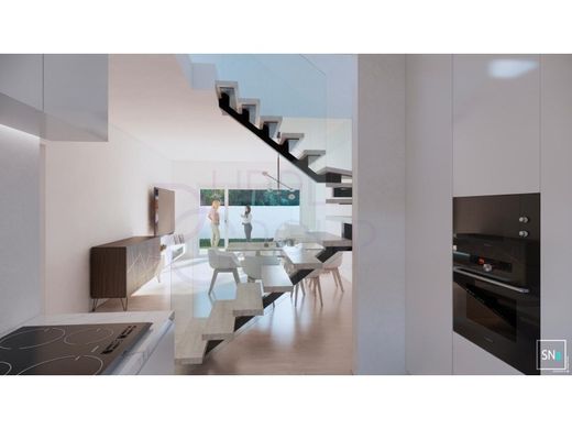Semidetached House in Seixal, Distrito de Setúbal