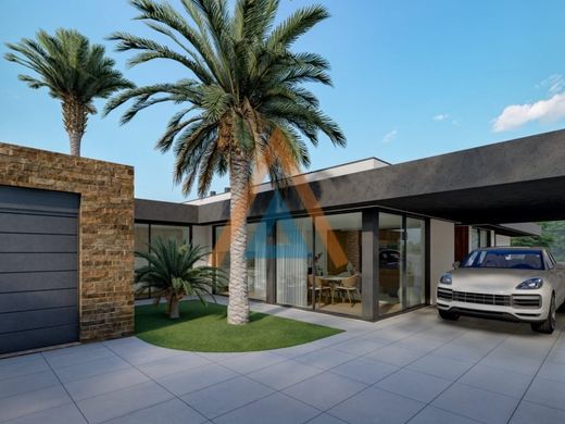 Luxus-Haus in São João da Madeira, Distrito de Aveiro