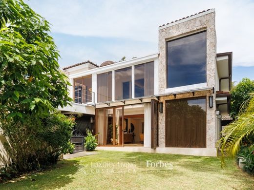Luxus-Haus in Escazú, Provincia de San José