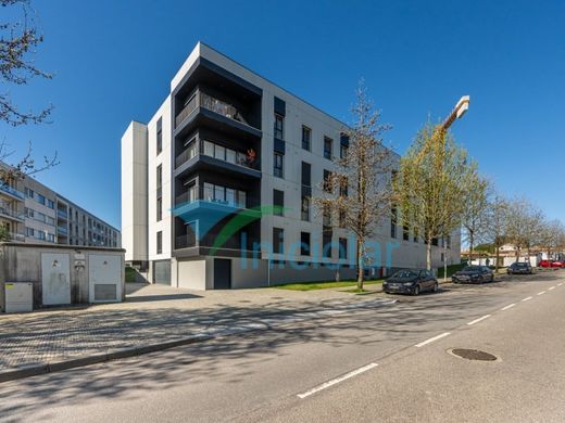 Apartment / Etagenwohnung in Maia, Distrito do Porto