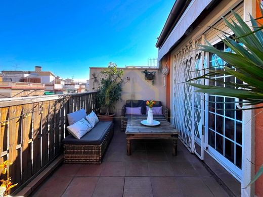 Apartment / Etagenwohnung in Barcelona, Provinz Barcelona