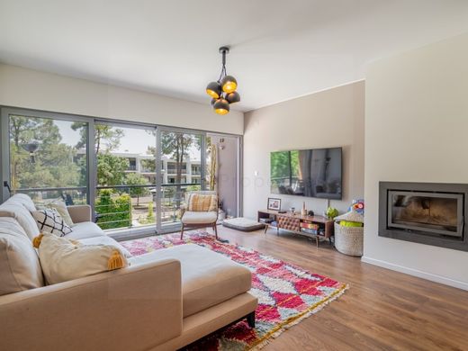 منزل ﻓﻲ Charneca de Caparica, Almada