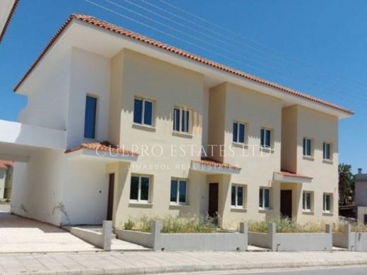 半独立式房屋  Erími, Limassol District