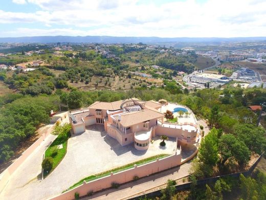 Çiftlik evi Alcobaça, Distrito de Leiria