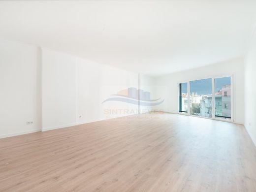 Apartment in Amadora, Lisbon