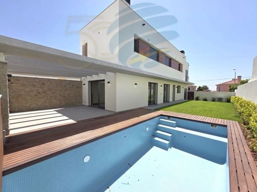 Luxury home in Cascais, Lisbon