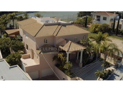 Villa in Germasógeia, Limassol District