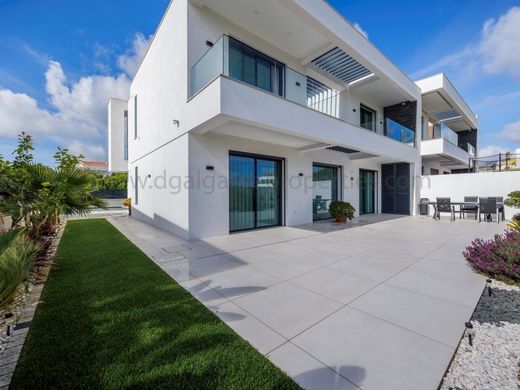 Villa Plurifamiliare a Loulé, Distrito de Faro