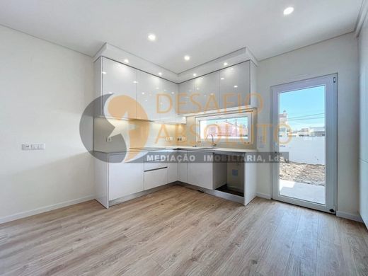 Villa Plurifamiliare a Seixal, Distrito de Setúbal