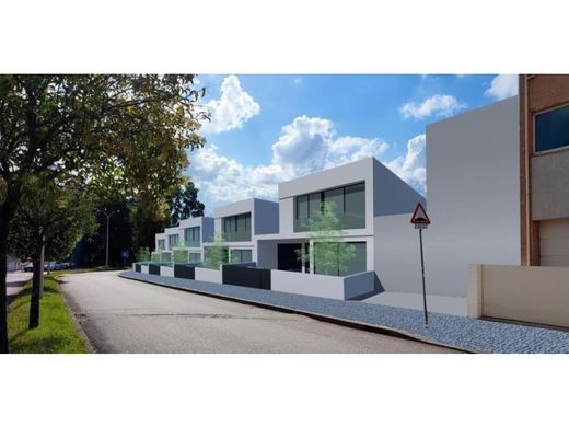 Casa de lujo en São João da Madeira, Aveiro