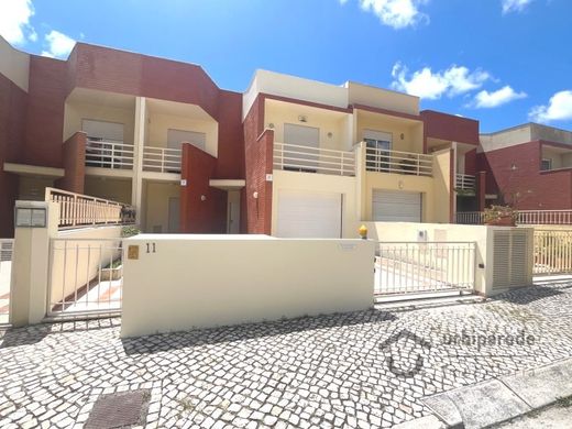 Semidetached House in Oeiras, Lisbon