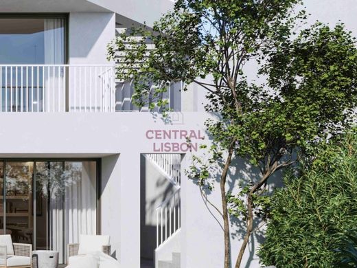 Semidetached House in Vila Franca de Xira, Lisbon