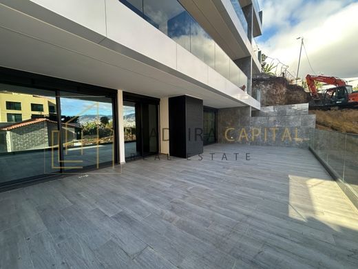 Funchal, Madeiraのアパートメント