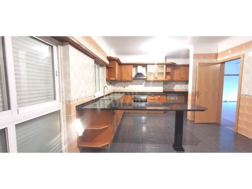 Casa Geminada - Sesimbra, Setúbal