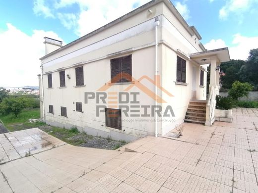 Luxury home in Loures, Lisbon