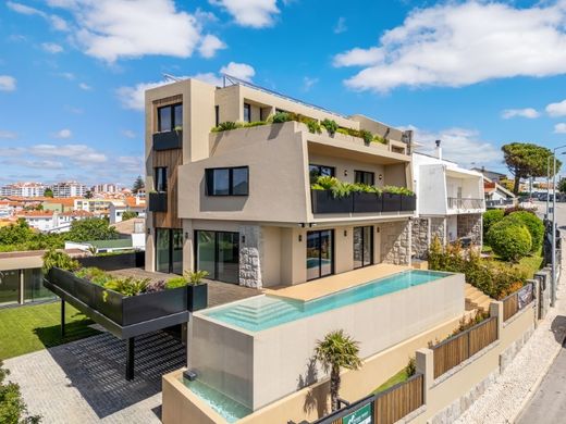 Semidetached House in Cascais, Lisbon