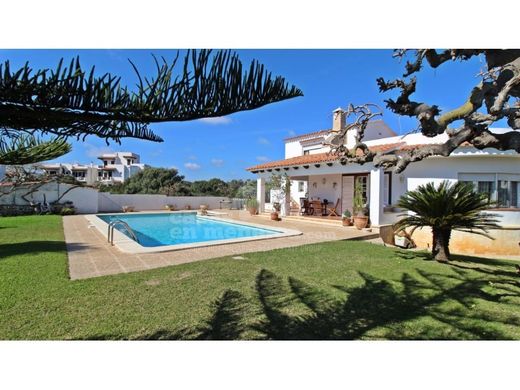 Villa en Villacarlos, Islas Baleares