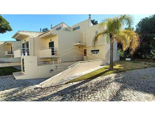 ‏וילה רב-משפחתית ב  לולה, Loulé