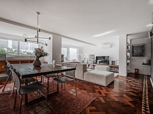 Apartment / Etagenwohnung in Ajuda, Oeiras