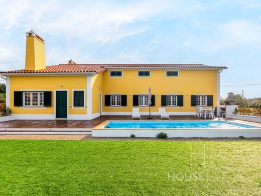 Vrijstaand huis in Abrantes, Distrito de Santarém