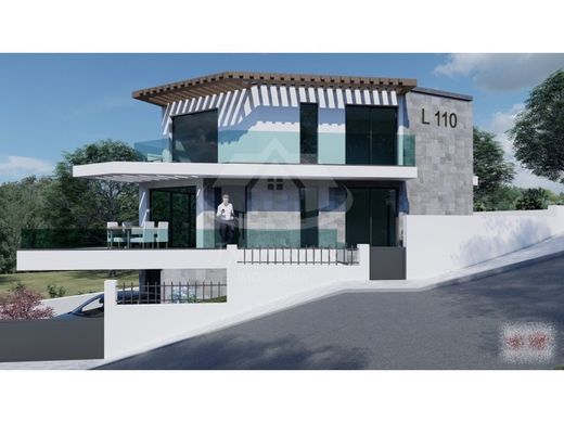 Detached House in Vila Franca de Xira, Lisbon