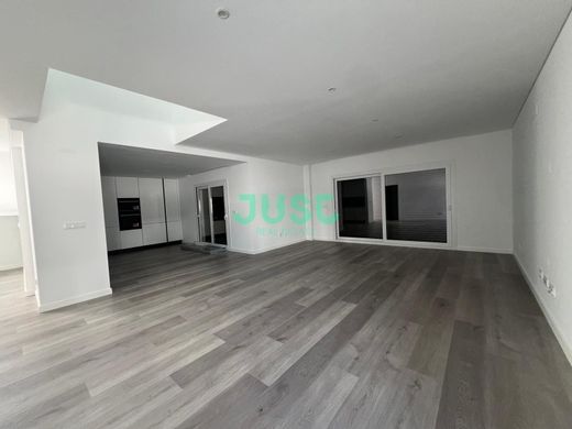 Vrijstaand huis in Seixal, Distrito de Setúbal