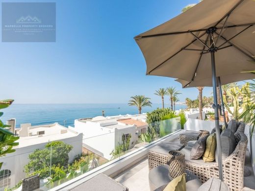 Villa multifamiliale à Marbella, Malaga