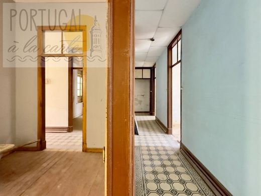 Villa multifamiliale à Faro, Distrito de Faro