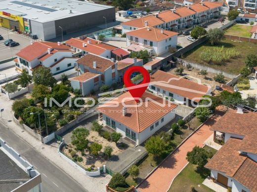 Casa di lusso a Marinha Grande, Distrito de Leiria