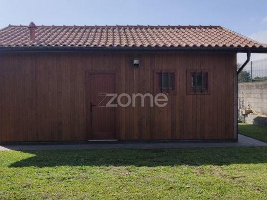 地皮  Maia, Distrito do Porto