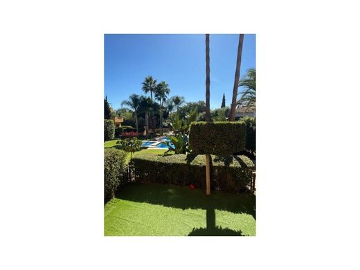 Mehrfamilienhaus in Marbella, Málaga