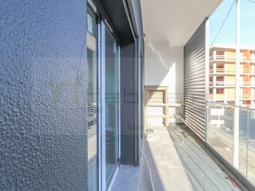 ﺷﻘﺔ ﻓﻲ Loures, Distrito de Lisboa